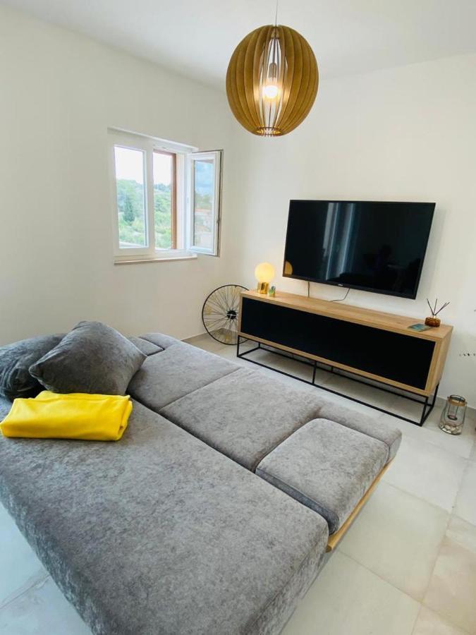 New Apartment With Panoramic View Стоморска Екстериор снимка