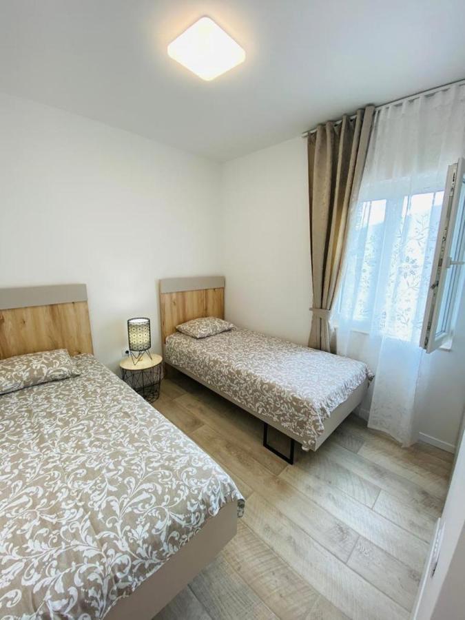 New Apartment With Panoramic View Стоморска Екстериор снимка