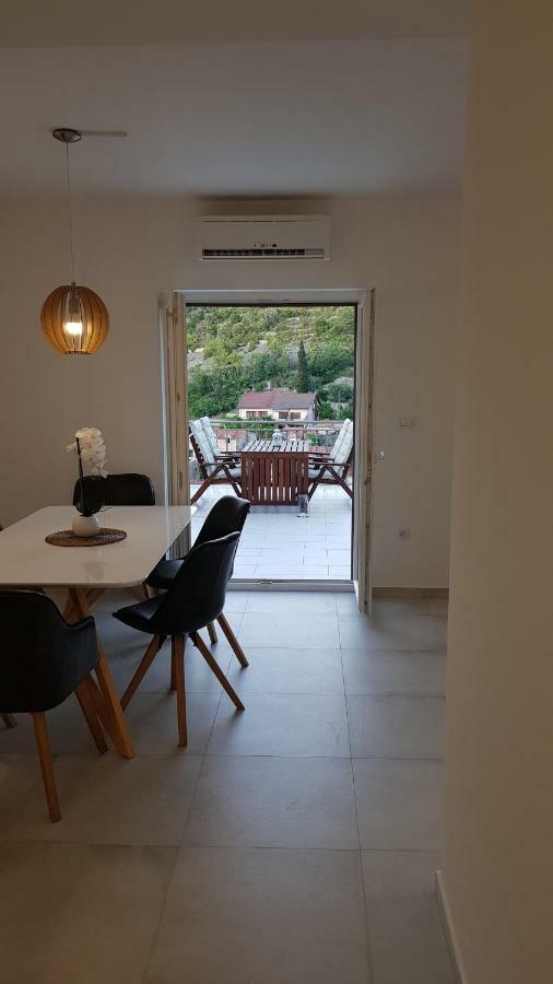 New Apartment With Panoramic View Стоморска Екстериор снимка
